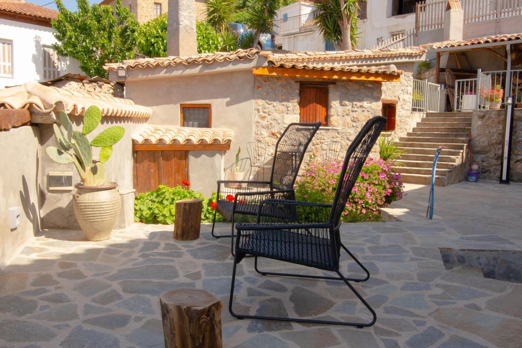 شقة Fteri Stone House In Platanos, Akrata المظهر الخارجي الصورة